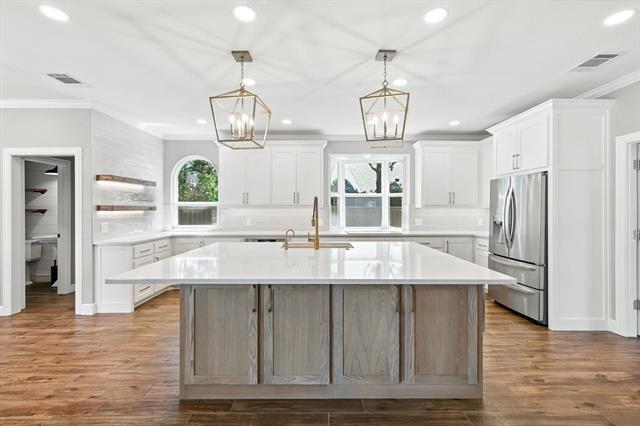 Building Photo - 335 Highland Oaks Cir
