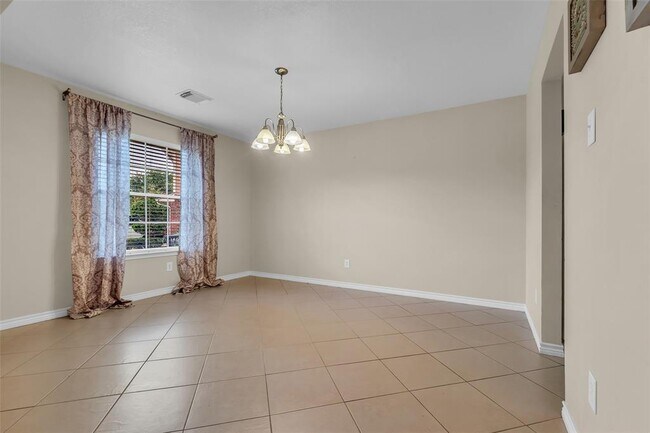 Building Photo - 10906 Cayman Mist Dr