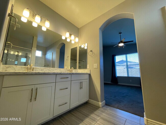 Building Photo - 10154 Theorem Dr