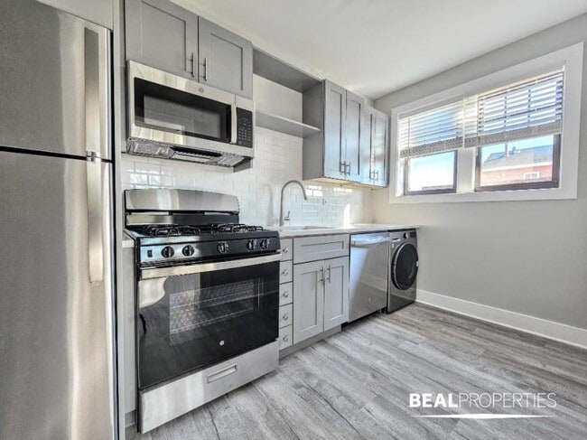 Building Photo - 1 bedroom in GLENCOE IL 60022