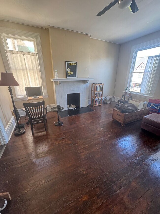 Building Photo - 5498 Hays Street