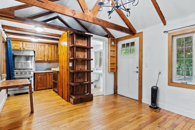 Building Photo - Cozy Cabin Retreat in Scotts Valley – Idea...