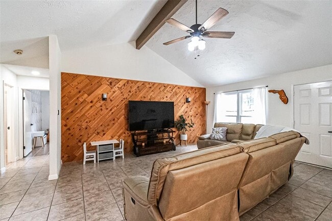 Building Photo - 21306 Castlemont Ln