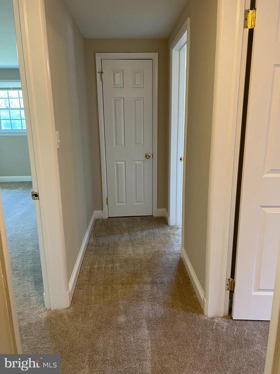 Building Photo - 4616 Willow Run Dr