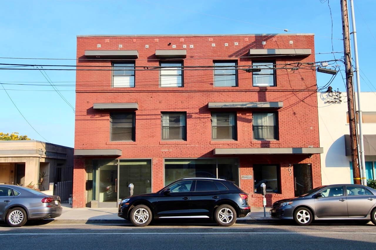 Building Photo - 202 Bicknell Ave