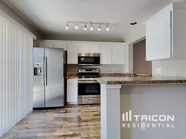 Building Photo - 7572 Oxford Garden Cir