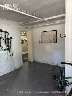 Building Photo - 1030 N Pearl St