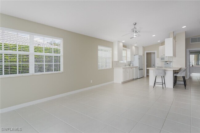 Building Photo - 4949 Kingston Way