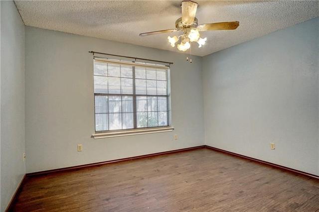Building Photo - 5705 Royal Club Dr