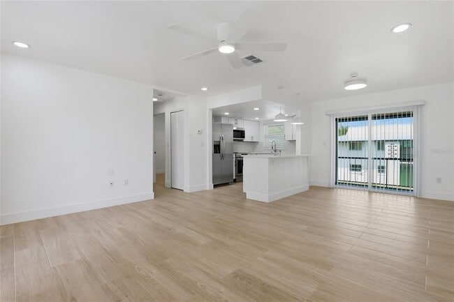 Building Photo - 4460 Oakley St