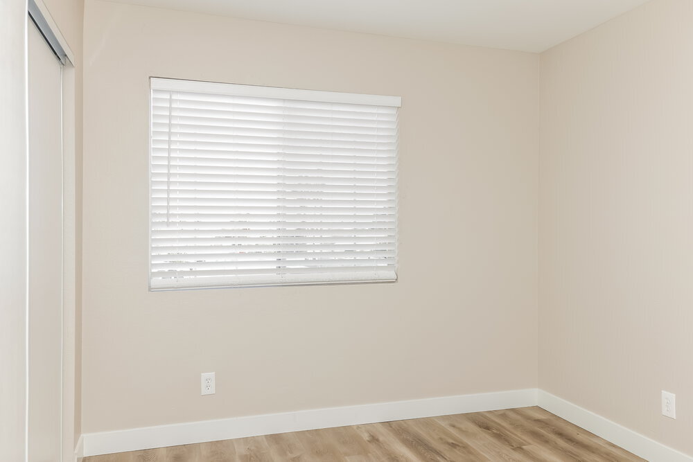 Building Photo - 2435 Sunset Peak St