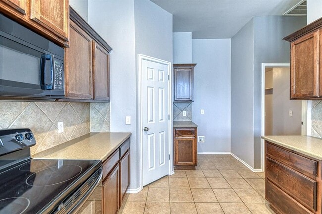 Building Photo - 18012 Andalucia Dr