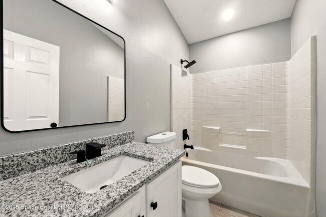 Building Photo - 460 Martigues Dr