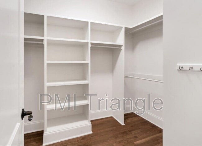 Building Photo - 3705 Westbury Lake Dr