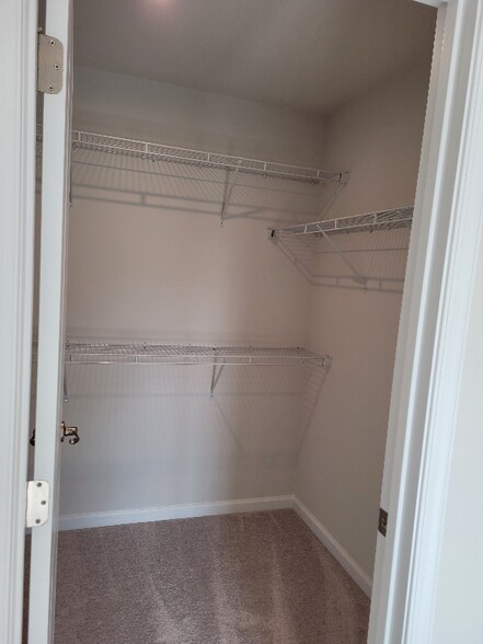 Building Photo - 4019 Holcomb Wy