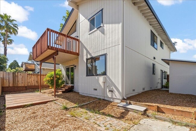 Building Photo - 1854 Pound Ln
