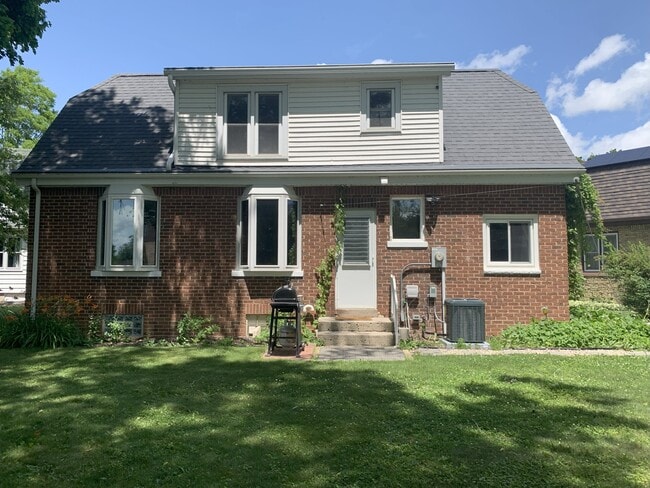 Building Photo - 2 Boldt Ct