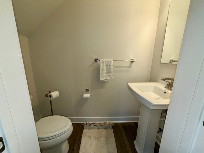 Building Photo - Welcome to the Village at Pine View!