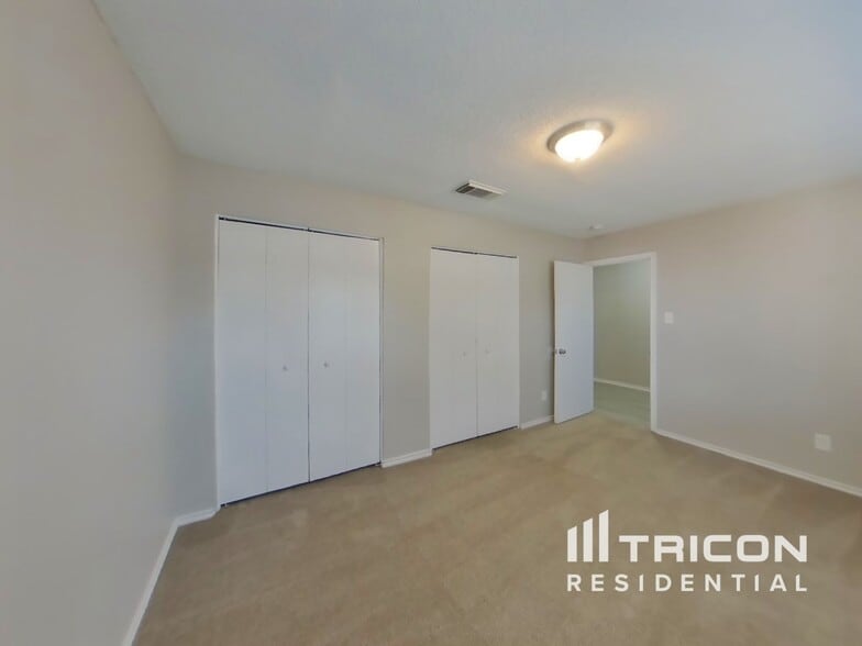 Building Photo - 6703 Beech Trail Dr