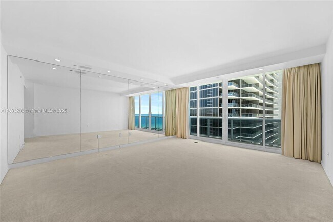 Building Photo - 9601 Collins Ave