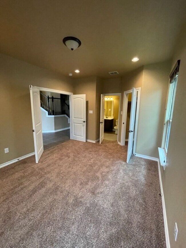 Building Photo - Beautiful Two-Story Stone Home in Desirable Kallison Ranch - West San Antonio off North Culebra Rd