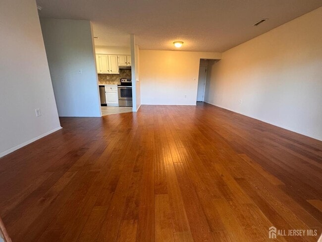 Building Photo - 815 Aspen Dr