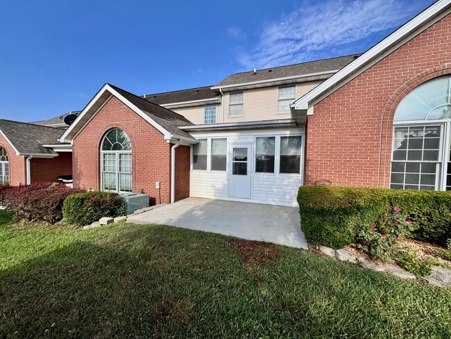 Building Photo - 88 St Annes Ct