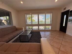 Building Photo - Polk Street, Hollywood, FL 33020 - 3 BR 2 ...