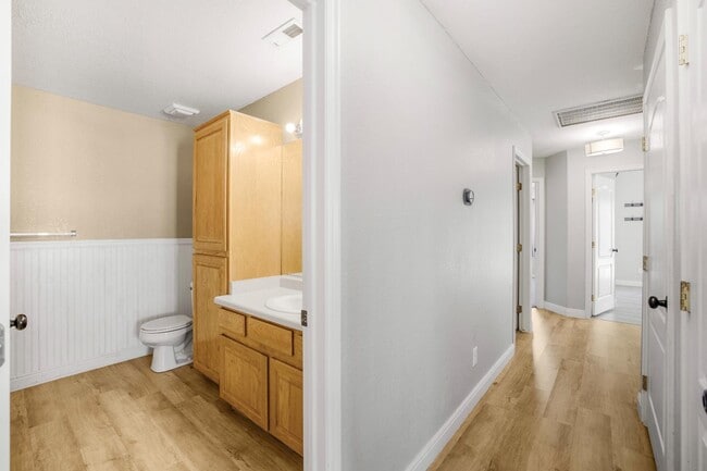 Building Photo - 146 S 1930 W