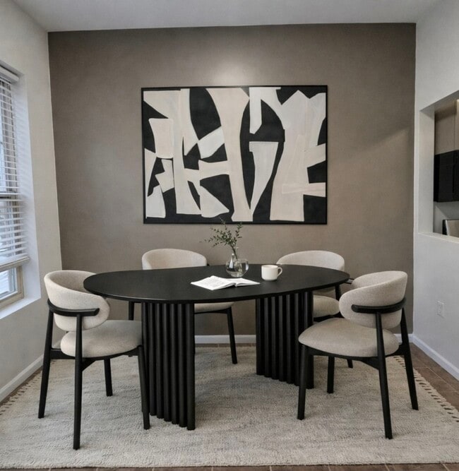 Building Photo - 6830 S South Shore Dr