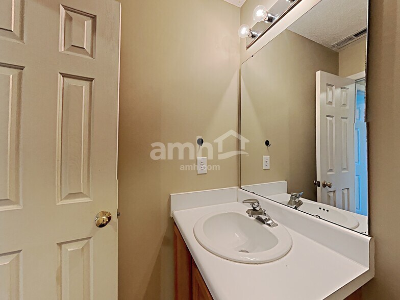 Building Photo - 4805 Mocha Ln