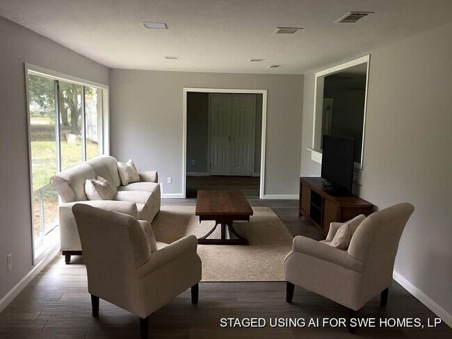 Building Photo - 3515 Elm Dr