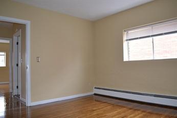 Building Photo - Close to everything West Roxbury offers! Bright 2-bedroom condo for rent!