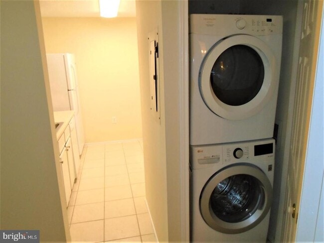 Building Photo - 21009 Timber Ridge Terrace