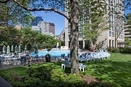 Building Photo - 65 E India Row