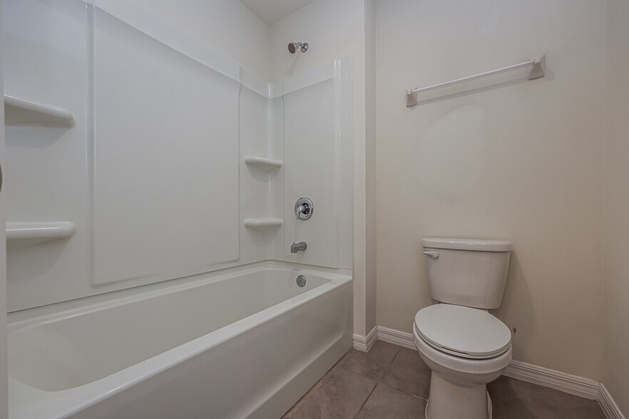 Building Photo - 4915 Gray Owl Ter