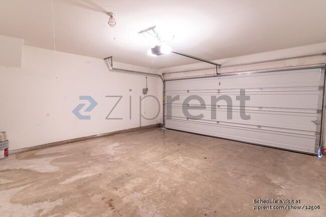 Building Photo - 21417 Bird Wing Dr