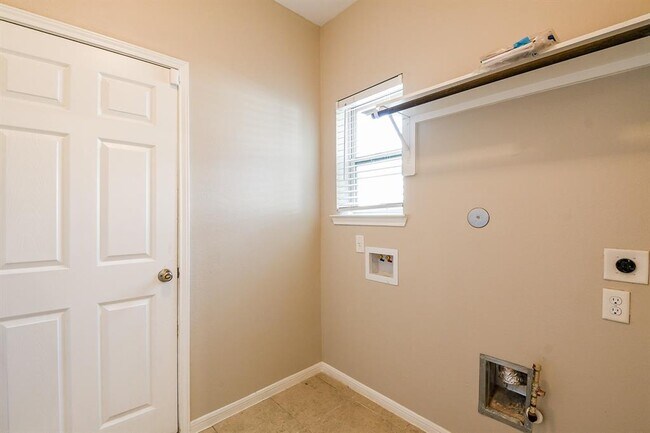 Building Photo - 6421 Innsbruck Meadows Ln
