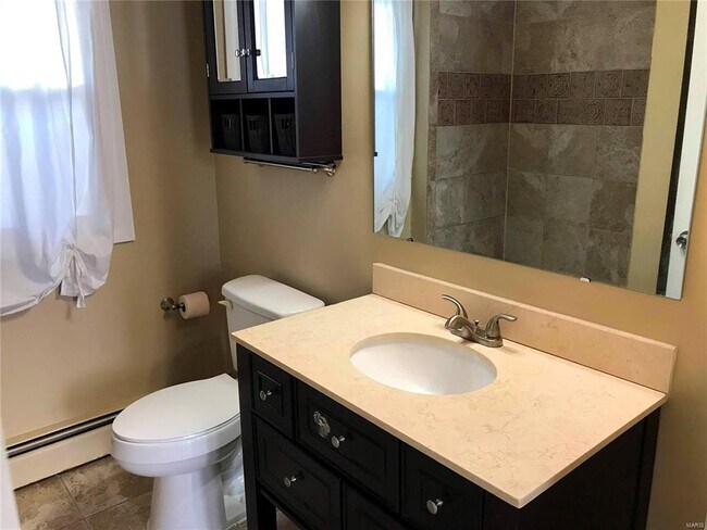 Building Photo - 360 Old Meramec Station Rd.