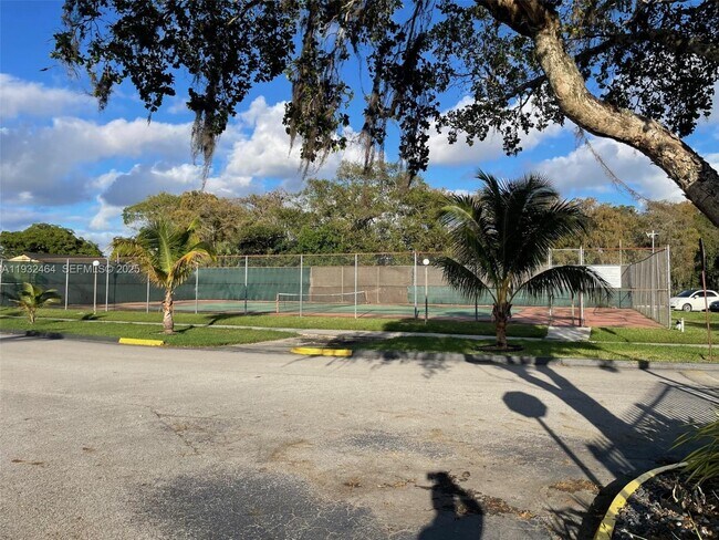 Building Photo - 7800 S Colony Cir