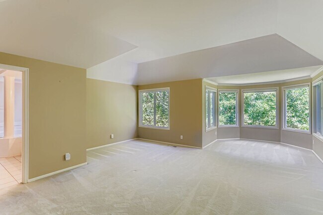 Building Photo - 5bd/2.5ba Sammamish House