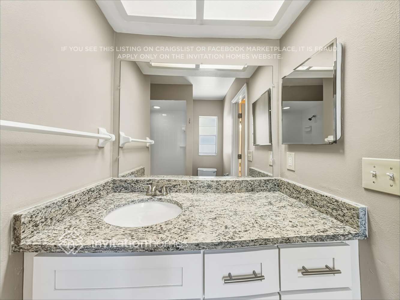 Building Photo - 612 Limetree Dr