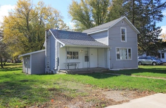 Building Photo - 3- Bedroom Home in Sparta