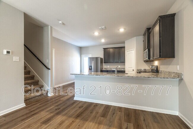 Building Photo - 9223 Foxing Blf