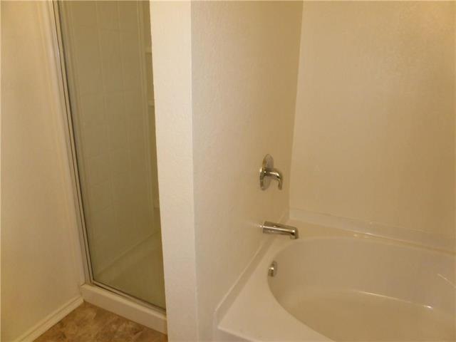 Building Photo - 1022 Churchill Dr