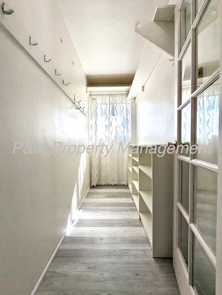Hallway Closet / Storage - 7437 Hyatt St