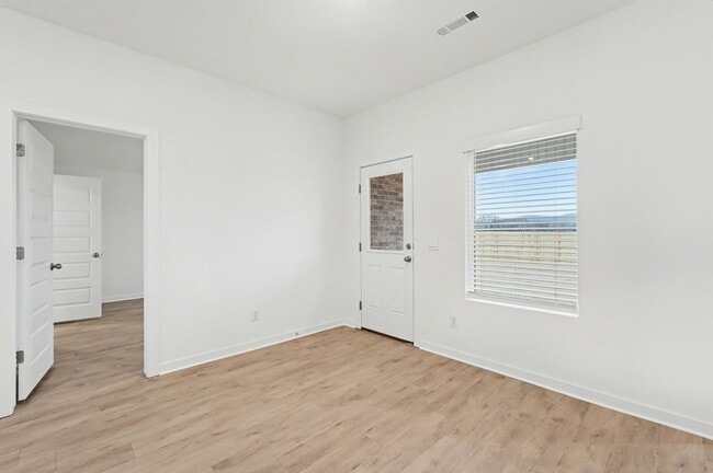 Building Photo - 526 Colorado St