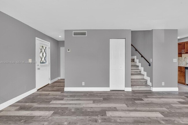 Building Photo - 8911 NW 28th Dr