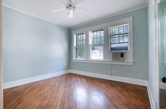 Building Photo - Charming Historic 2BR Apartment with Garag...