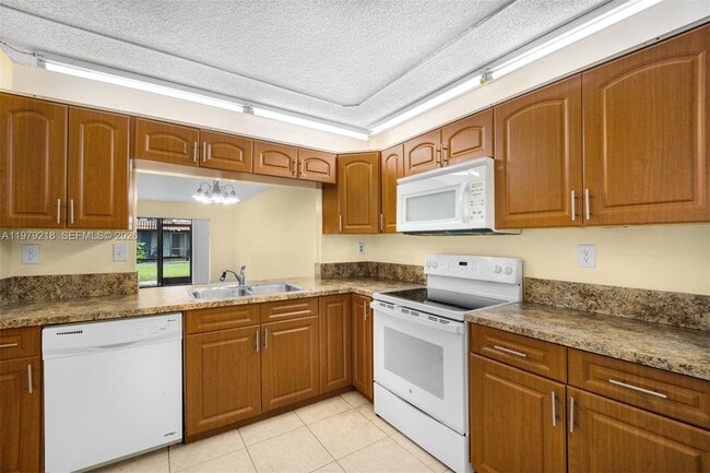 Building Photo - 35 Cortez Way